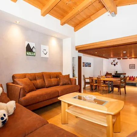 Hoelzl Гостевой дом Нойкирхен-ам-Гросфенедигер