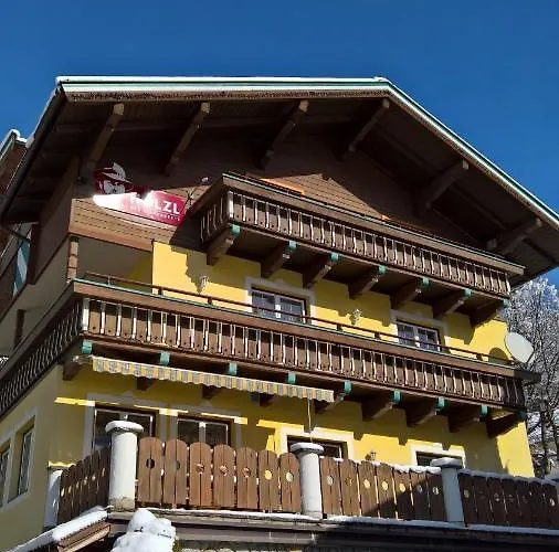 Hoelzl