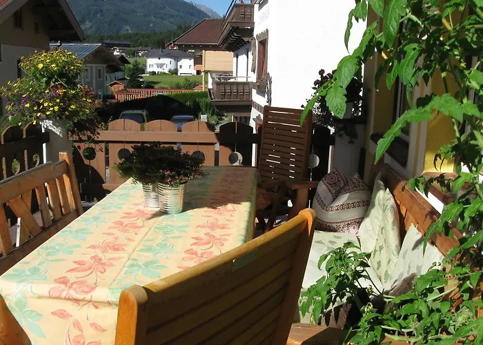 Hoelzl